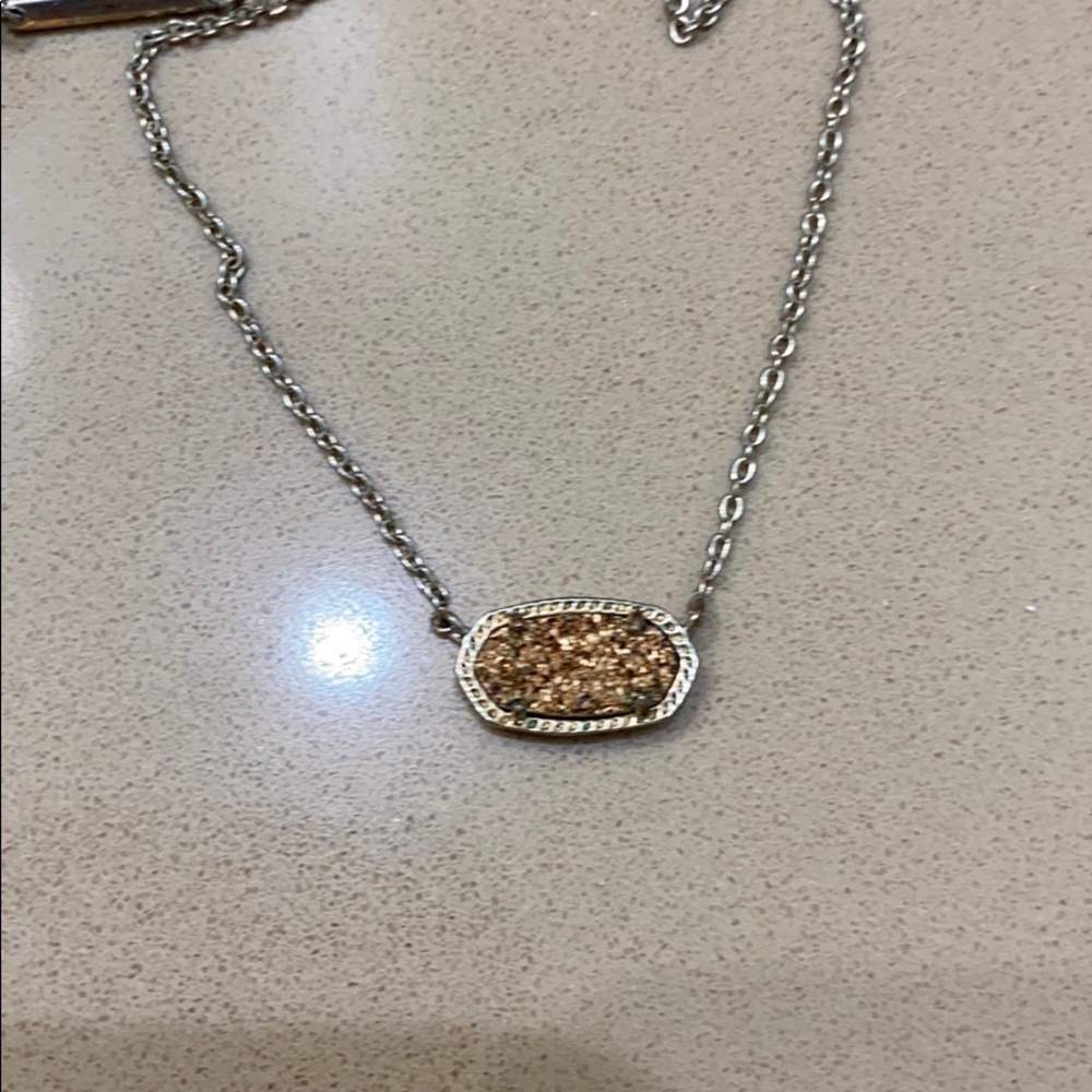 Elisa Kendra Scott rose gold pendant necklace